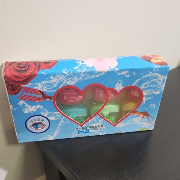 Other - 8 Pcs Moisturizing Lip palm Set